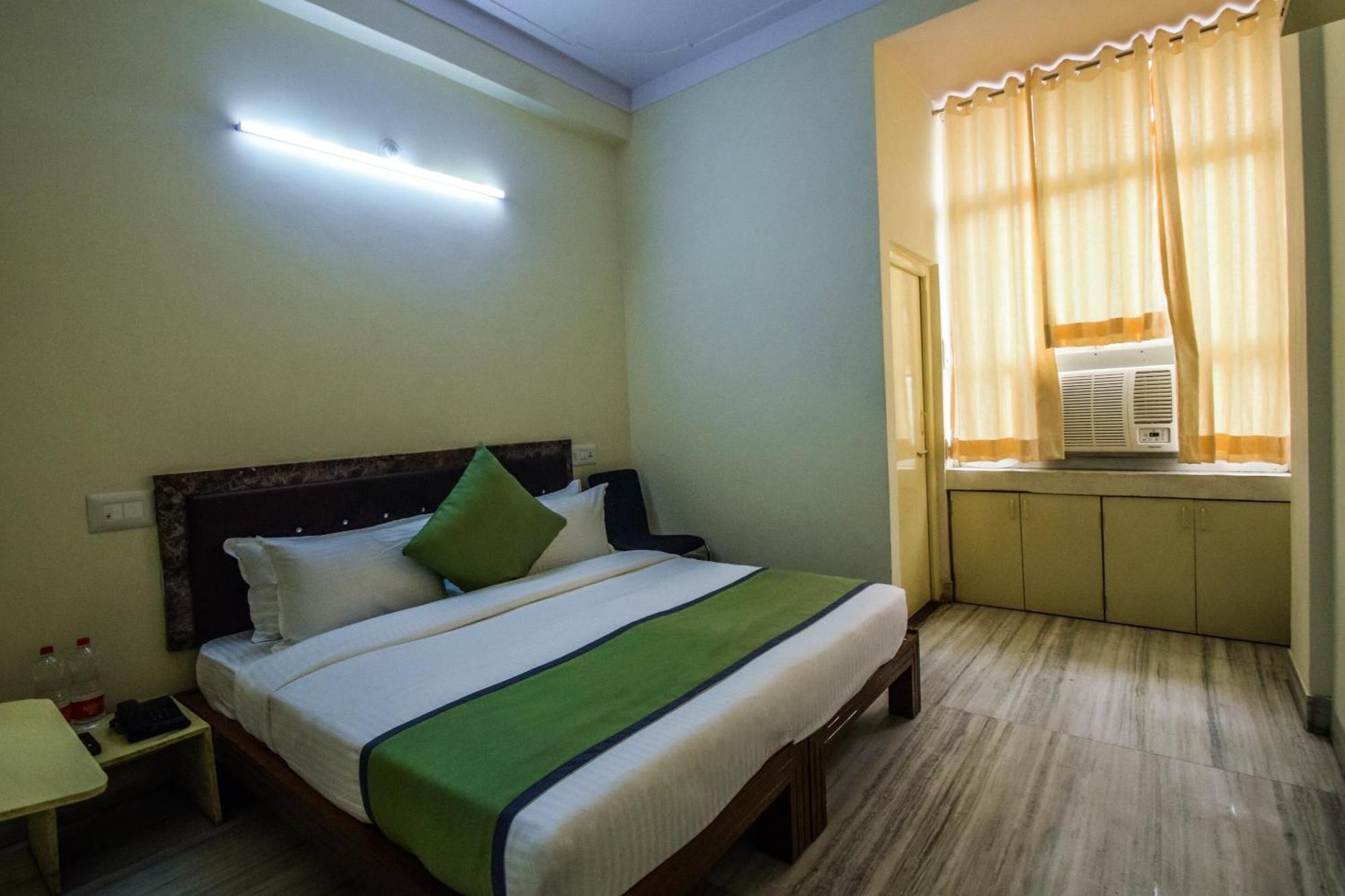 OYO 15212 Hotel Seema Udaipur Exterior foto