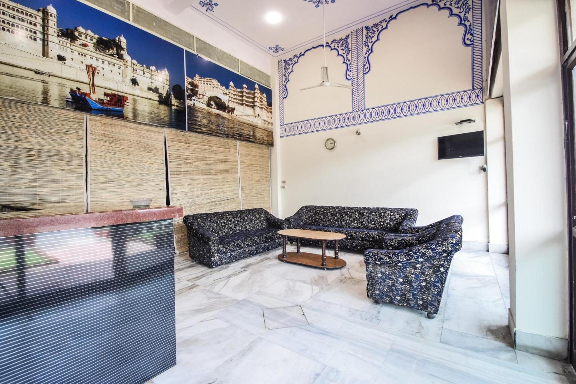 OYO 15212 Hotel Seema Udaipur Exterior foto