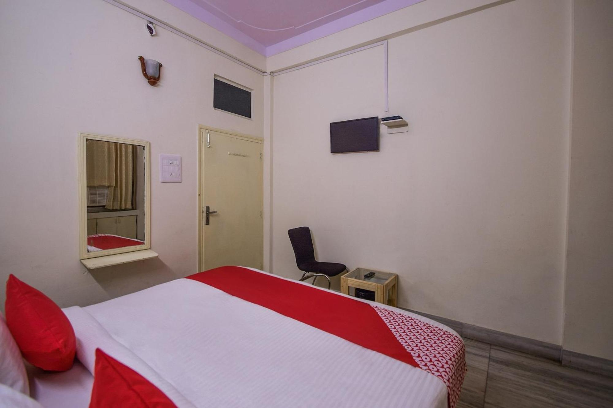 OYO 15212 Hotel Seema Udaipur Exterior foto