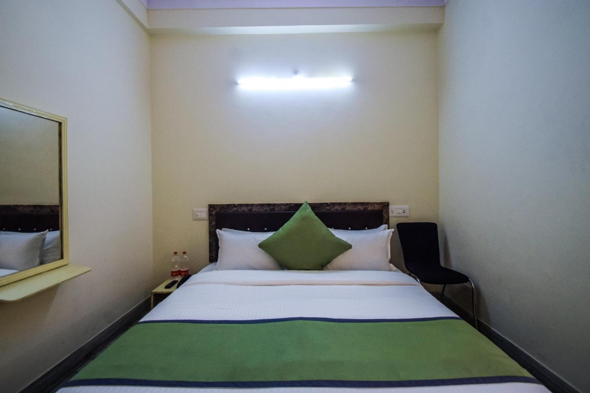 OYO 15212 Hotel Seema Udaipur Exterior foto